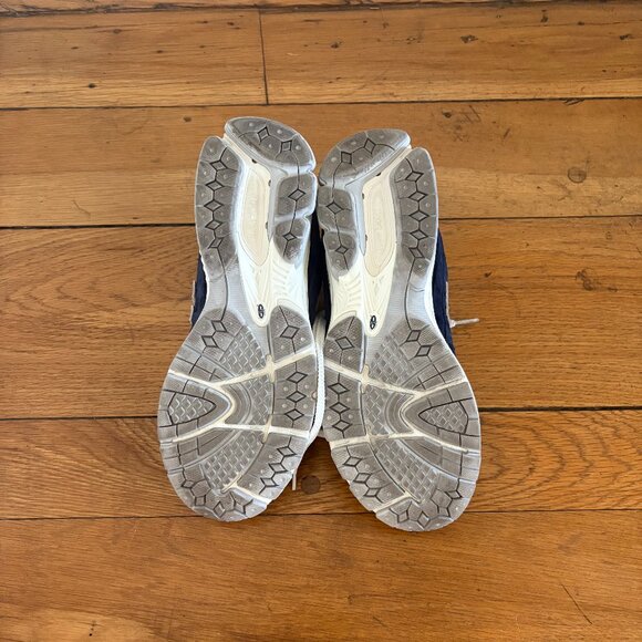 New Balance 2002R | Mens Running Shoes | SIze 9.5 | Natural Indigo - Picture 3 of 3